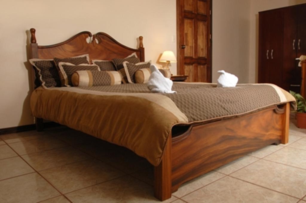 Hotel Las Brumas Cartago Zimmer foto