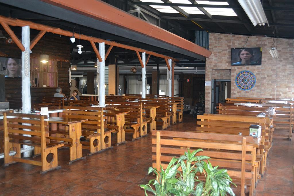 Hotel Las Brumas Cartago Exterior foto